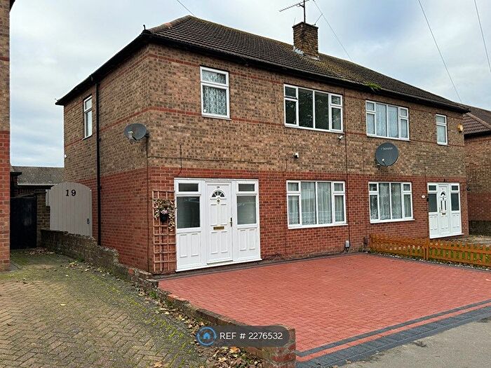 3 Bedroom Semi-Detached House To Rent In Colemans Avenue, Westcliff-On-Sea, SS0