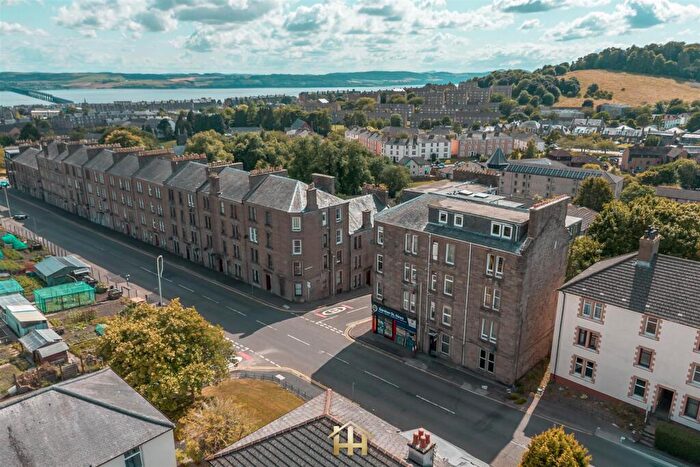 2 Bedroom Flat For Sale In Gardner Street, Dundee, DD3