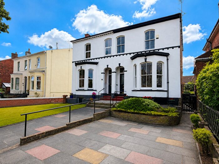 3 Bedroom Semi Detached House For Sale In Leyland Road, Southport, Merseyside, PR9