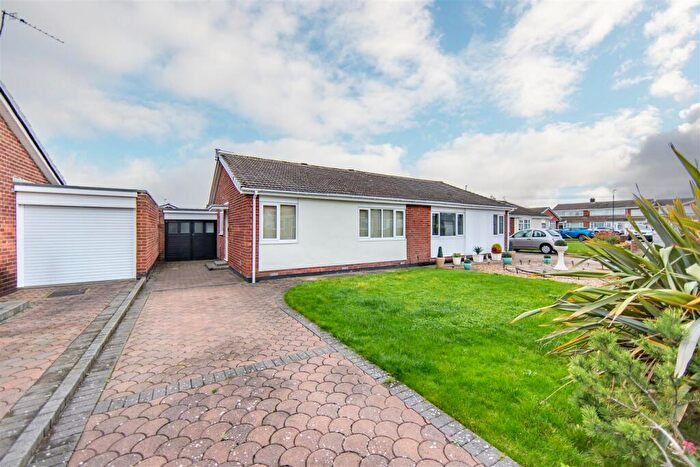 2 Bedroom Semi-Detached Bungalow For Sale In Bracken Avenue, Wallsend, NE28