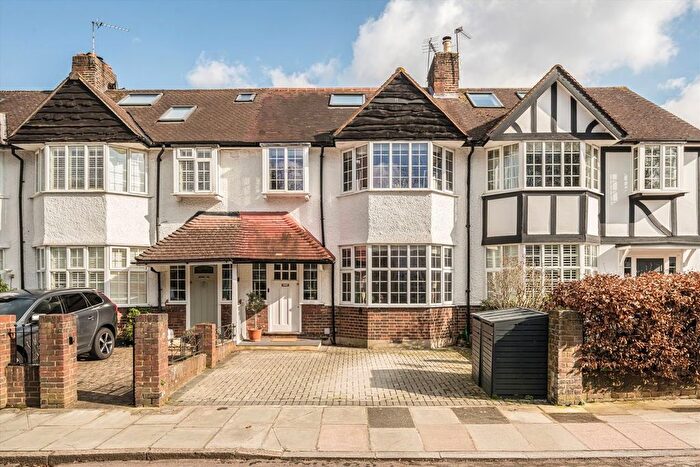 4 Bedroom Property For Sale In Michelham Gardens, Strawberry Hill, TW1
