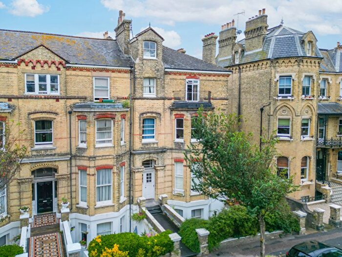 2 Bedroom Flat To Rent In Second Avenue, Hove, BN3