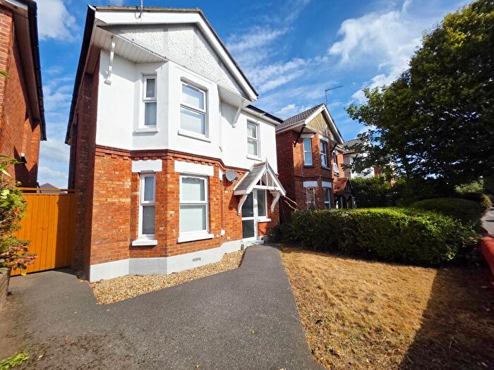 4 Bedroom Detached House For Sale In Edgehill Road, Bournemouth, Dorset, BH9