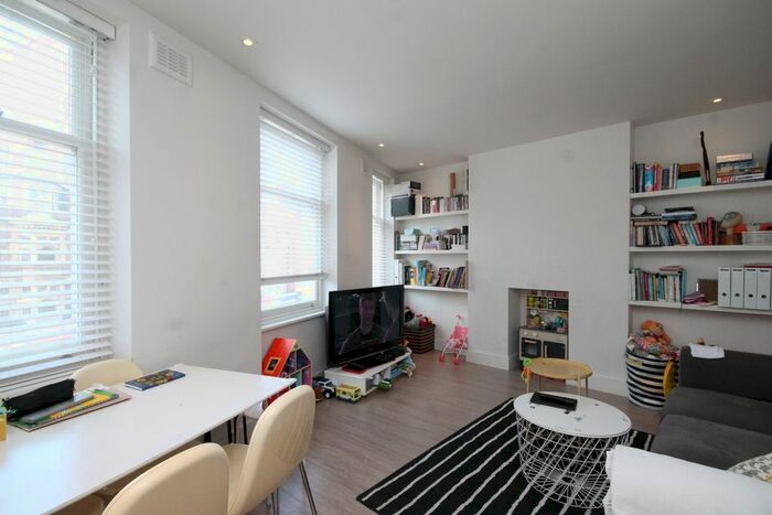 1 Bedroom Flat To Rent In Finchley Road, Golder Green, NW11