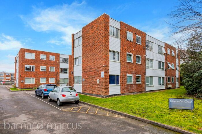2 Bedroom Flat To Rent In Overton Road, Sutton, SM2