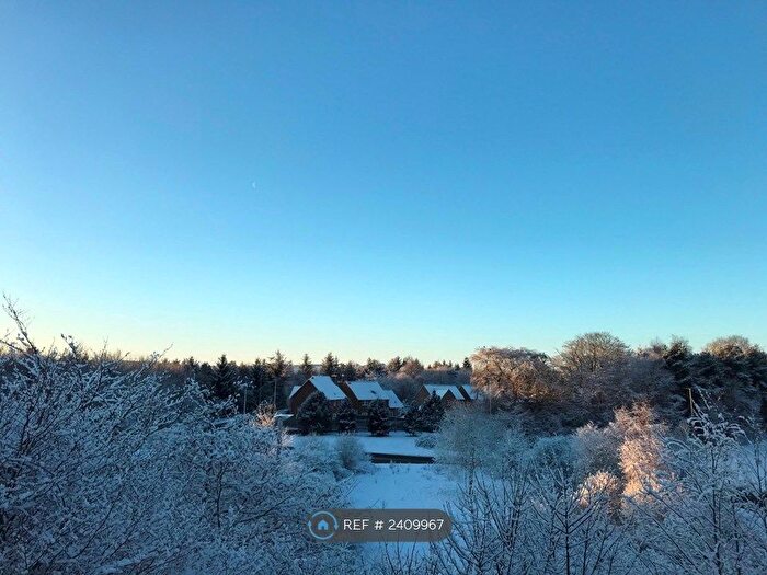 2 Bedroom Flat To Rent In Goldpark Place, Livingston, EH54