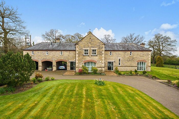 2 Bedroom Detached House To Rent In Lodge Court, Hollins Hall, Killinghall, Harrogate, HG3