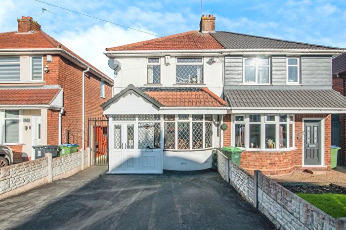 2 Bedroom Semi Detached House For Sale In Birch Crescent, Tividale, Oldbury, B69