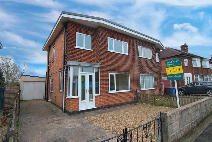 3 Bedroom Semi-Detached House To Rent In Greenland Avenue, Kingsway, Derby DE22