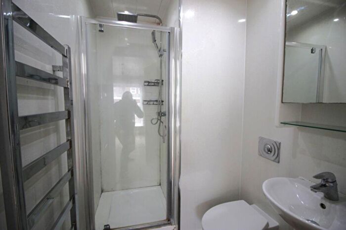 2 Bedroom Apartment To Rent In Thornlea Court, SR2