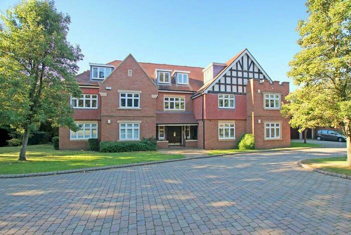 2 Bedroom Flat To Rent In Woodend House, Wood End Drive, Barnt Green, Birmingham, B45