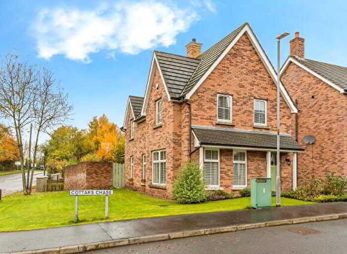 3 Bedroom Detached House For Sale In Cottars Chase, Lisburn, BT28