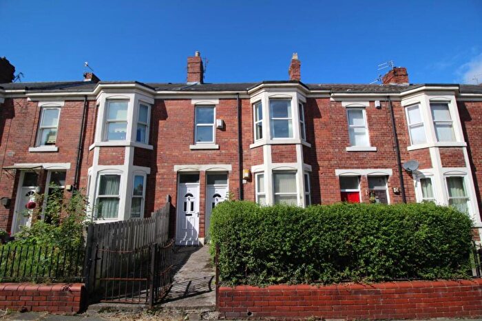 3 Bedroom Flat To Rent In Fourth Avenue, Heaton, Newcastle Upon Tyne, NE6