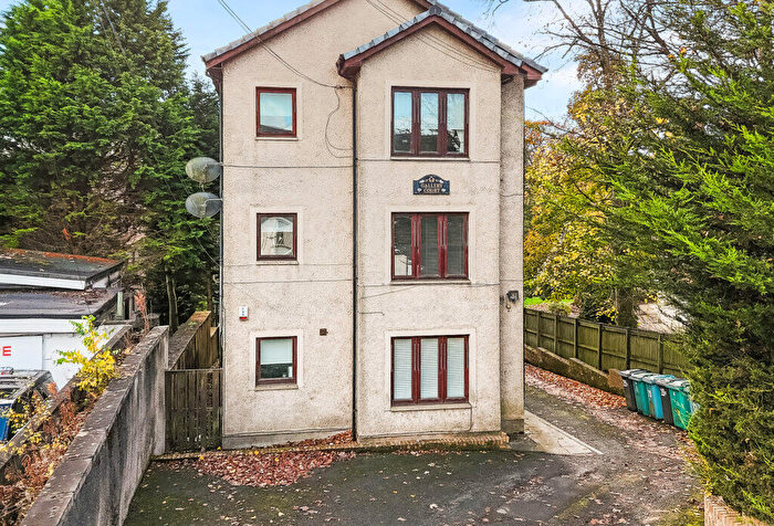 3 Bedroom Flat To Rent In Alexander Street, Airdrie, ML6
