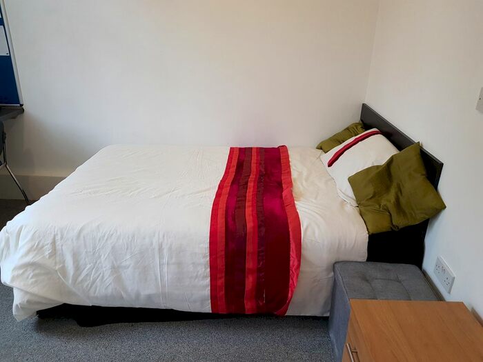 Studio To Rent In - Saxby Street, Leicester, LE2