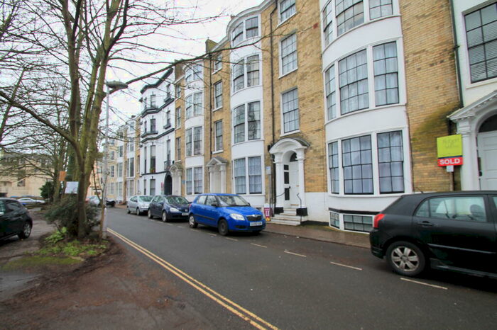 2 Bedroom Apartment To Rent In Bedford Row, BN11