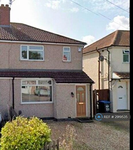 3 Bedroom Semi-Detached House To Rent In Balcombe Road, Rugby, CV22