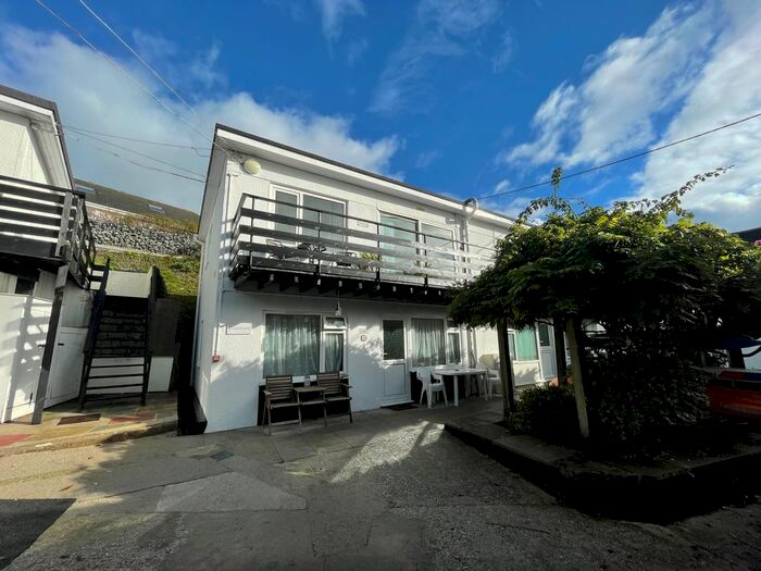 2 Bedroom Flat To Rent In Bar Road, Helford Passage Hill, Mawnan Smith, Falmouth TR11
