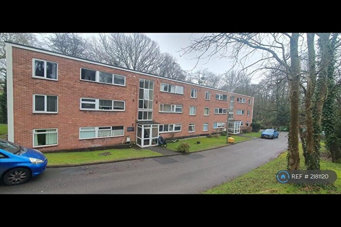 2 Bedroom Flat To Rent In Hiltingbury Court, Chandler's Ford, Eastleigh, SO53