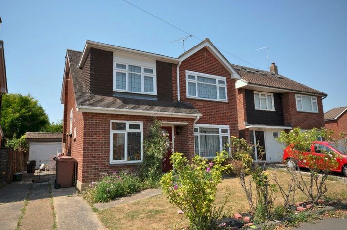 4 Bedroom Detached House To Rent In Torquay Road, Chelmsford, Essex, CM1