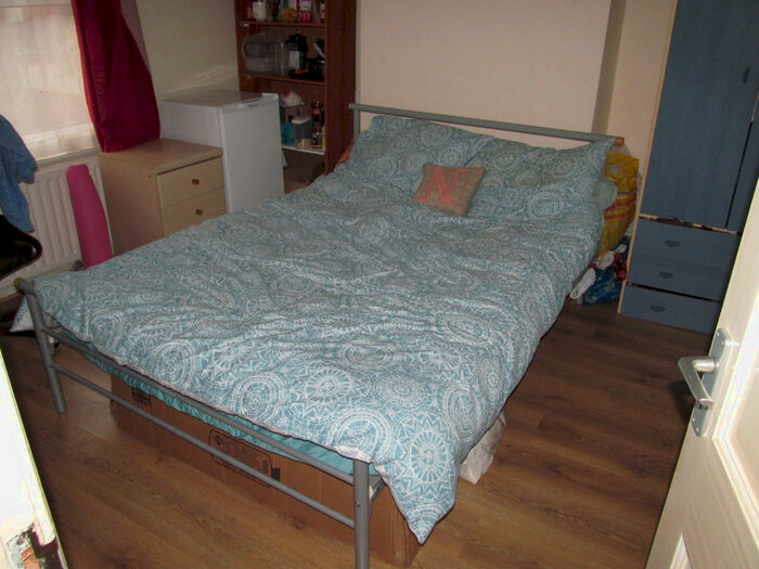 4 Bedroom Terraced House To Rent In De Beauvoir Road, Reading, Berkshire, RG1