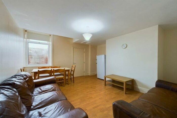 6 Bedroom Maisonette To Rent In Bayswater Road, Jesmond, Newcastle Upon Tyne, NE2