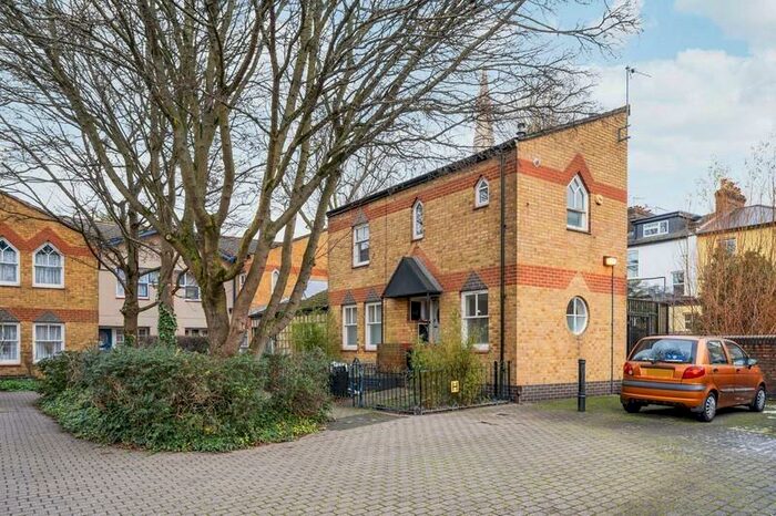 1 Bedroom Terraced House To Rent In Emily Heartwell Court, N19