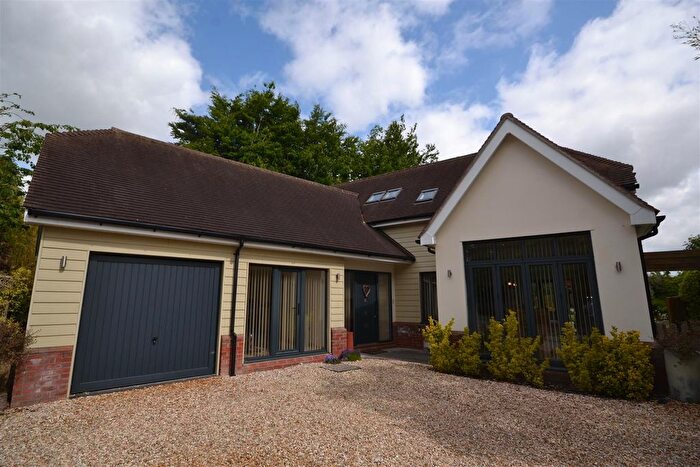 5 Bedroom Detached House For Sale In Martel Close, Broadmayne, DT2