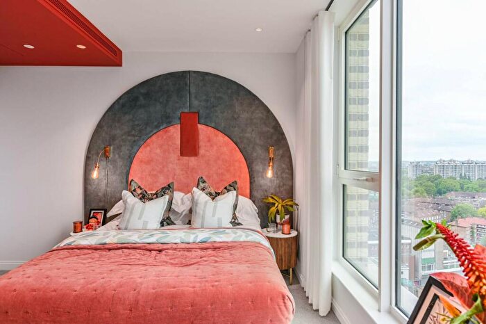 2 Bedroom Flat For Sale In Oval Village, Oval, SE11