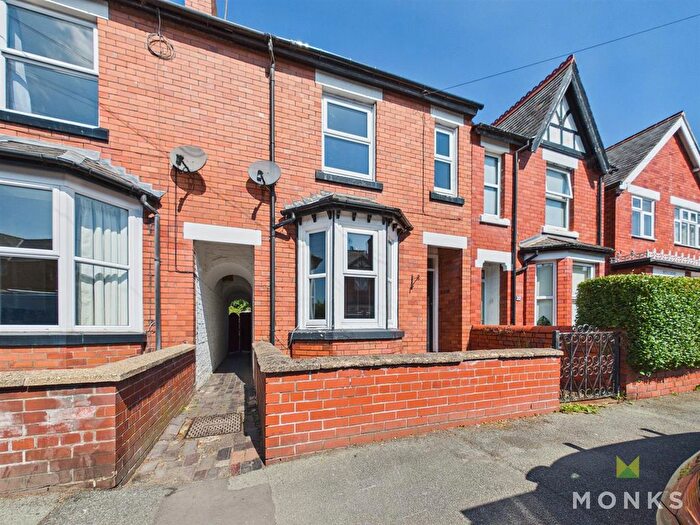 2 Bedroom Terraced House For Sale In Victoria Street, Oswestry, SY11