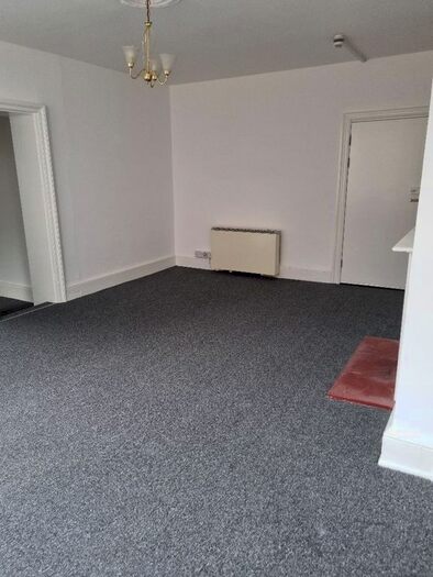 1 Bedroom Property To Rent In High Street, Ramsgate, CT11