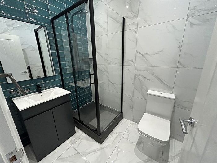 1 Bedroom Flat To Rent In Spectrum House, East Parade, Bradford, BD1