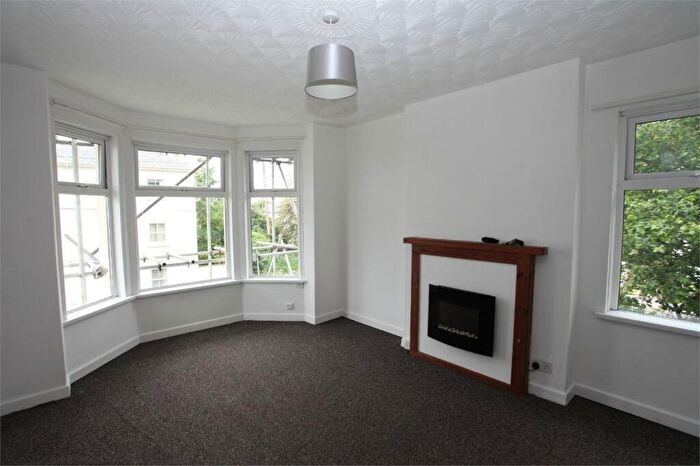 1 Bedroom Flat To Rent In Carlyon Road, St Austell, PL25