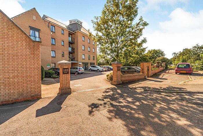 2 Bedroom Apartment For Sale In North Gate Court, Shortmead Street, Biggleswade, SG18