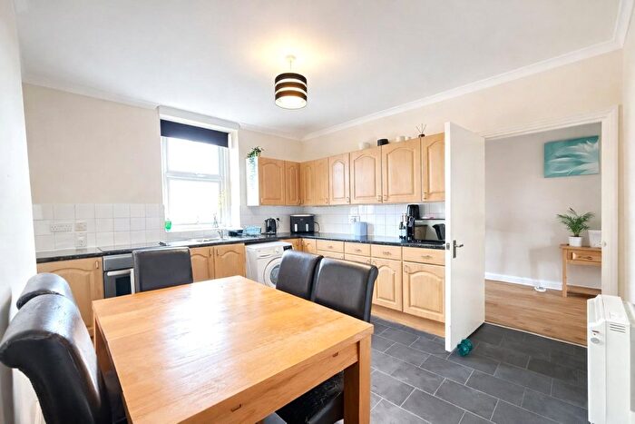 2 Bedroom Flat For Sale In Delacourt Road, London, SE3