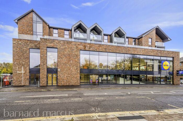 2 Bedroom Apartment To Rent In Upper High Street, Epsom, KT17