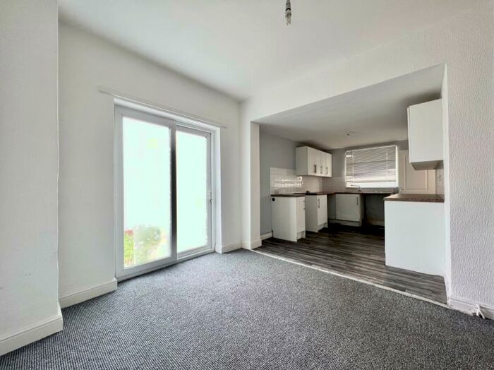 2 Bedroom End Of Terrace House To Rent In Egton Street, Hull, HU8