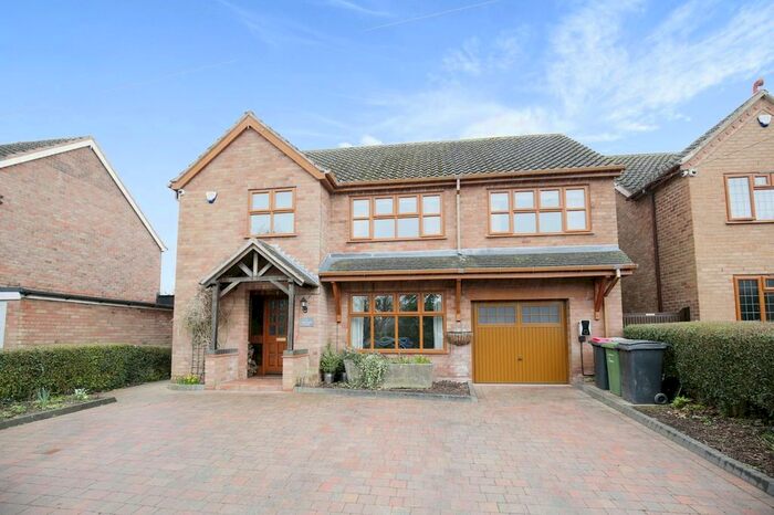 4 Bedroom Detached House For Sale In Seckington Lane, Newton Regis, Tamworth, B79