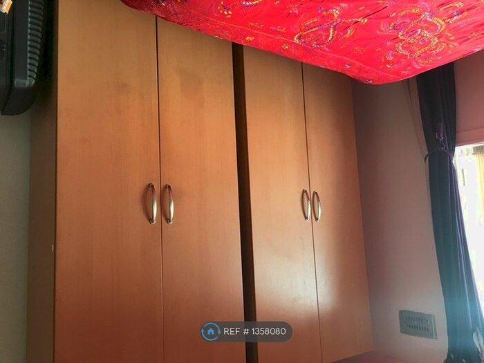 2 Bedroom Flat To Rent In Hutchison Road, Edinburgh, EH14