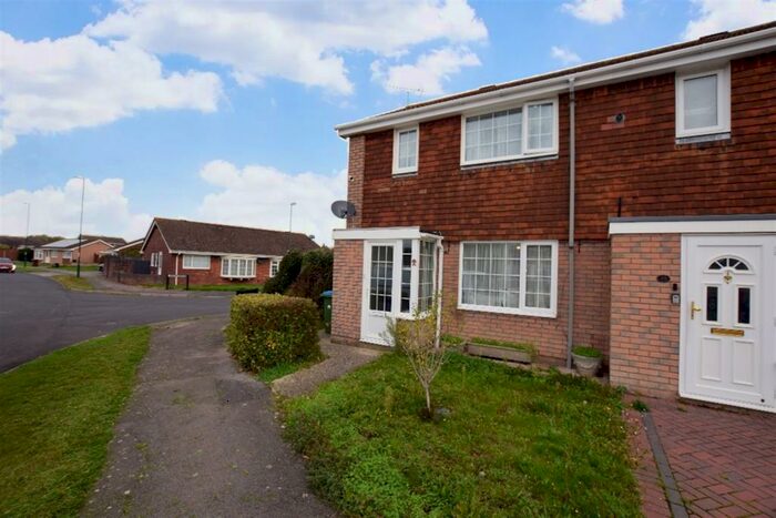 2 Bedroom End Of Terrace House To Rent In Flansham Park, Bognor Regis, PO22