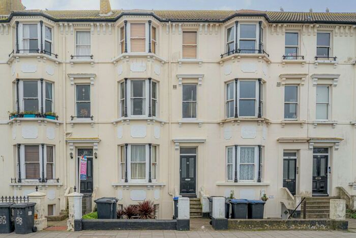 Studio To Rent In Central Parade, Herne Bay, CT6