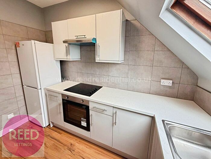 1 Bedroom Flat To Rent In Britannia Road, Westcliff On Sea, SS0