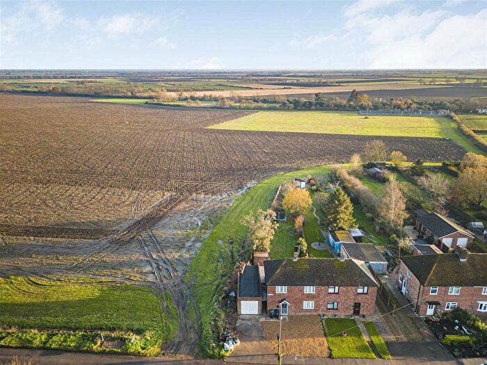 3 Bedroom Semi-Detached House For Sale In High Street, Aldreth, Ely, CB6