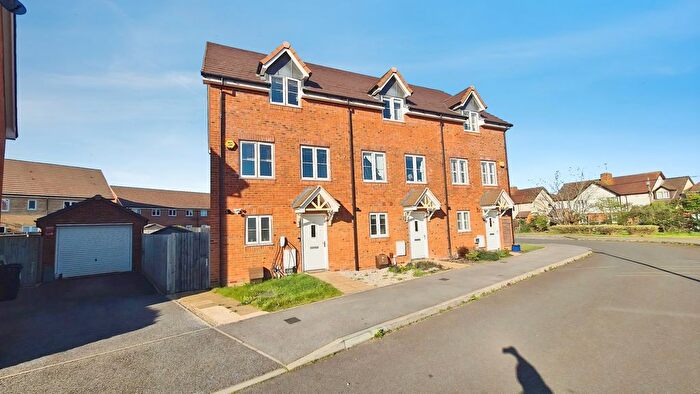 3 Bedroom End Terrace House To Rent In Lailey Path, Shinfield, Reading, RG2