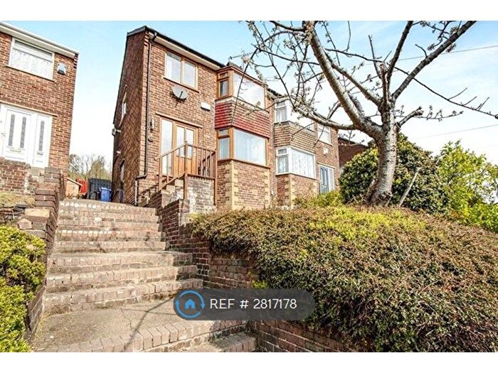 3 Bedroom Semi Detached House To Rent In Beacon Road, Sheffield, S9