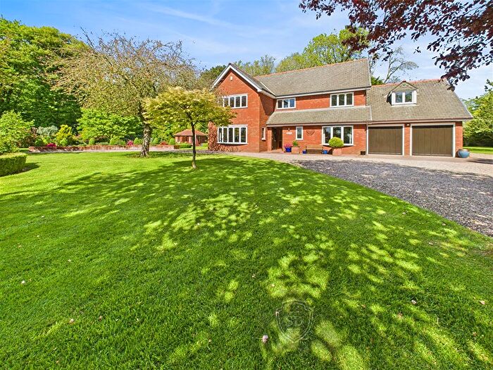 5 Bedroom Detached House For Sale In St. Helens Road, Rainford, St. Helens, WA11