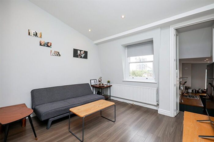 2 Bedroom Flat To Rent In Ladbroke Grove, North Kensington, W10