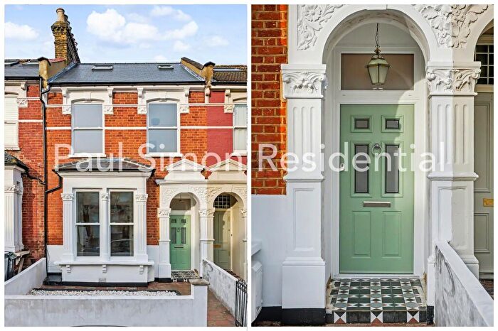4 Bedroom Terraced House For Sale In Lothair Road North, Finsbury Park, London, N4
