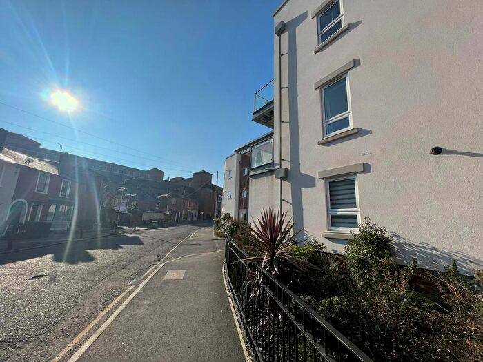 2 Bedroom Flat To Rent In Belgrave Road, Tunbridge, TN1