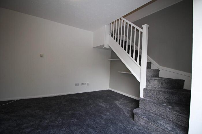 1 Bedroom Terraced House To Rent In Highwood Crescent, High Wycombe, HP12